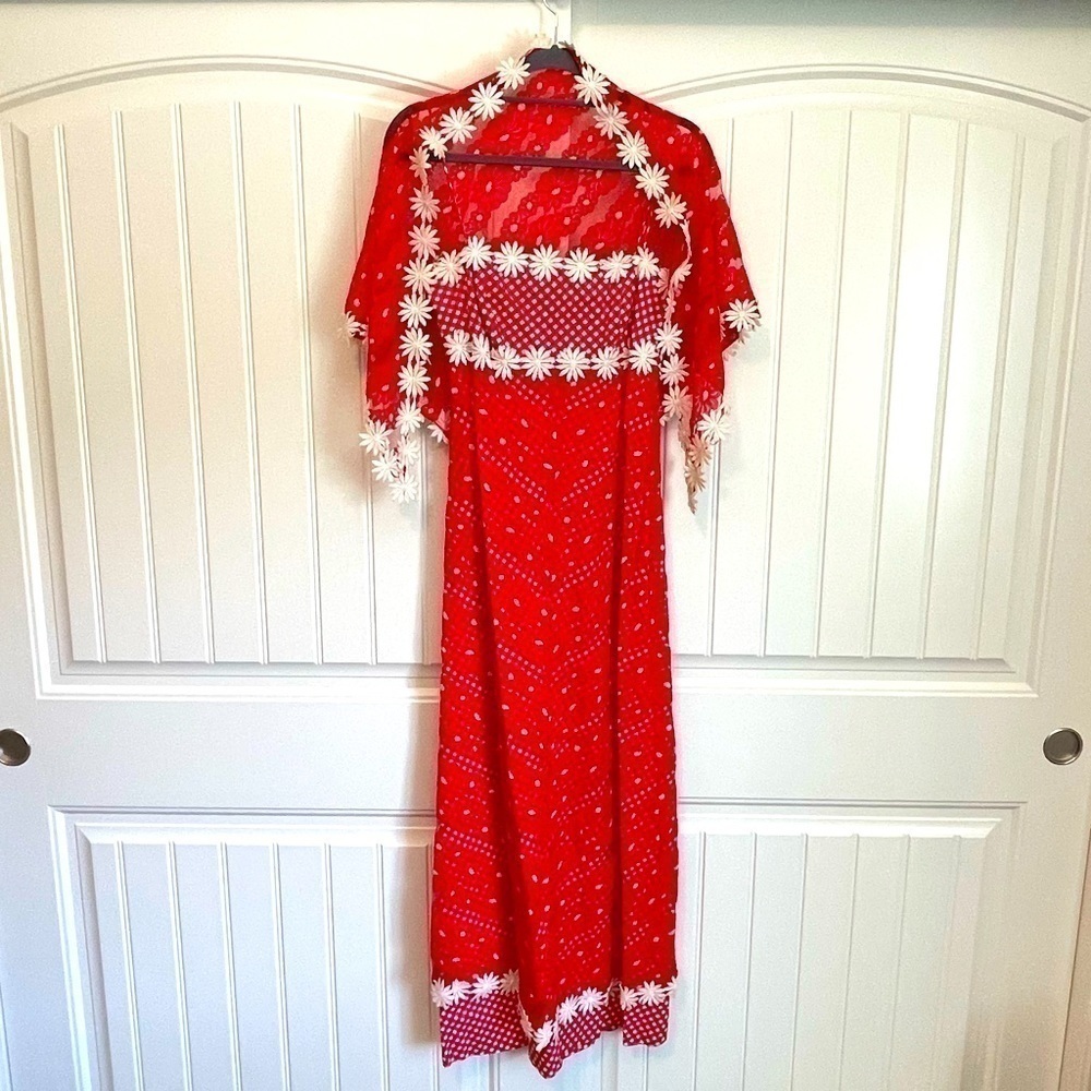 Vintage Eloise Curtis 60’s daisy, gingham and lace 2 piece maxi dress size small